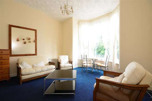  Image of 2 bedroom Apartment for sale in Clarendon Road Southsea PO4 at Southsea Hampshire Southsea, PO4 0SF