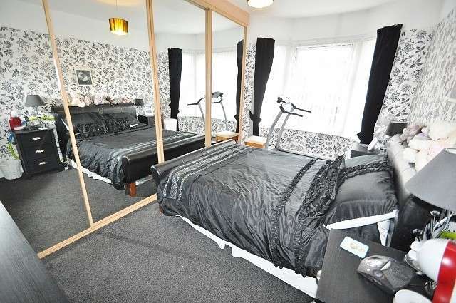  Image of 4 bedroom Detached house for sale in Clifford Road Wallasey CH44 at Wallasey, CH44 4DN