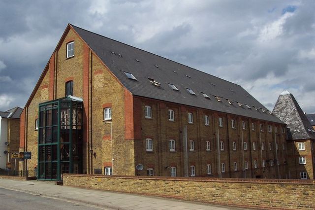  Image of Flat to rent in Clifton Road Gravesend DA11 at Clifton Road  Gravesend, DA11 0AH