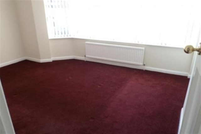  Image of 2 bedroom Detached house to rent in Clinton Avenue Welling DA16 at Welling, DA16 2DZ