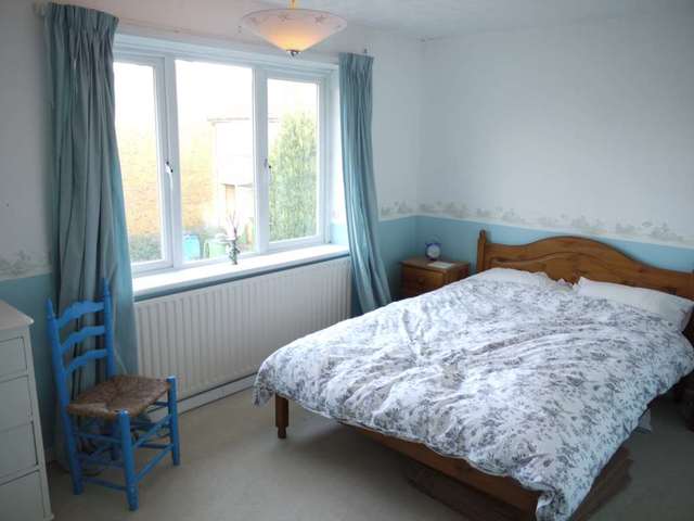  Image of 3 bedroom Terraced house for sale in Clive Green Bracknell RG12 at Clive Green  Bracknell, RG12 7JT