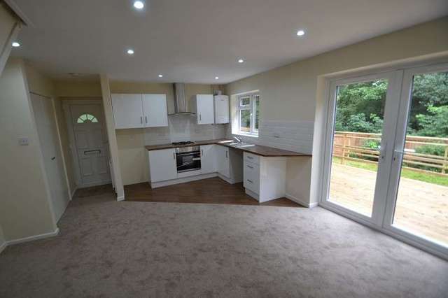  Image of 2 bedroom End of Terrace to rent in Clos Y Wiwer Thornhill Cardiff CF14 at Clos Y Wiwer  Thornhill, CF14 9ET