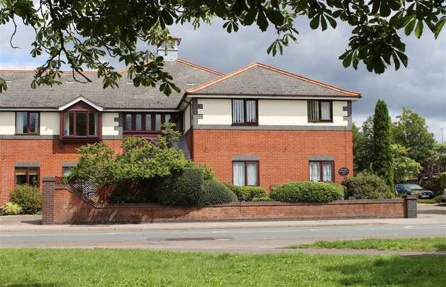 Image of 2 bedroom Apartment for sale in Reading Road Pangbourne Reading RG8 at Pangbourne  Reading, RG8 7HS