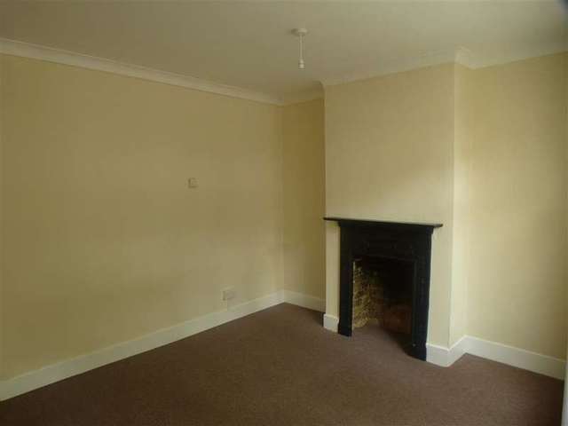 Image of 3 bedroom Terraced house for sale in Cobden Road Chatham ME4 at Chatham Kent Chatham, ME4 5HW