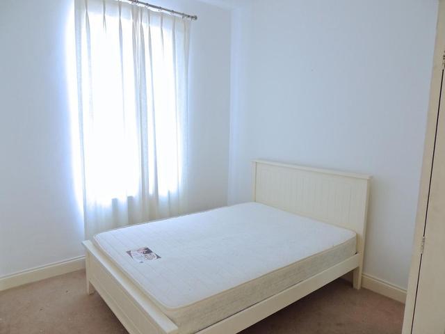  Image of 2 bedroom Ground Flat to rent in Colwell Road London SE22 at East Dulwich, SE22 8QP