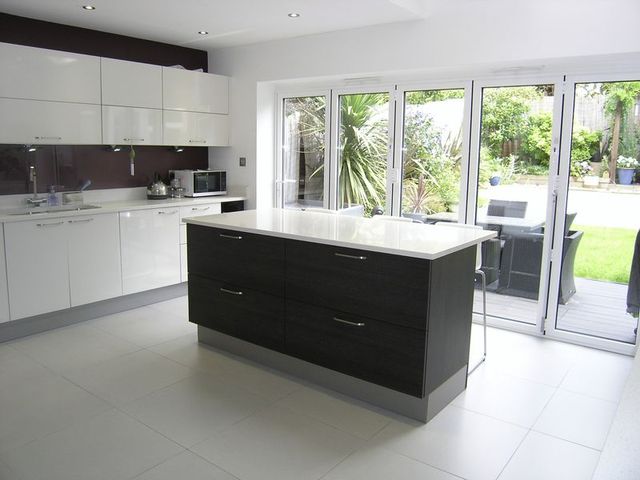  Image of 4 bedroom Semi-Detached house for sale in Bass Mead Cookham Maidenhead SL6 at Bass Mead  Cookham, SL6 9DJ