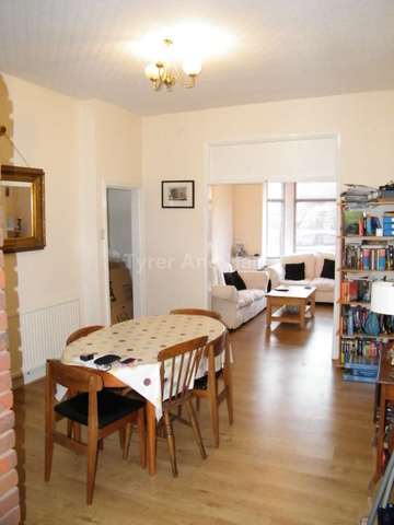  Image of 2 bedroom Terraced house to rent in Crow Lane East Newton-Le-Willows WA12 at Crow Lane East Earlestown Newton Le Willows, WA12 9UB