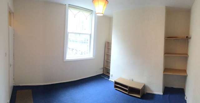  Image of 1 bedroom Flat to rent in Croxteth Grove Toxteth Liverpool L8 at Liverpool Merseyside, L8 0RX