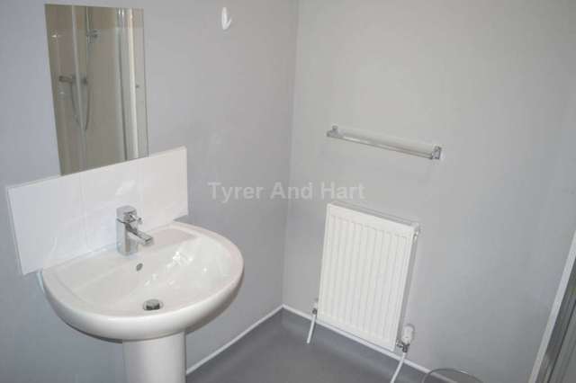 Image of 6 bedroom House Share to rent in Croxteth Road Toxteth Liverpool L8 at Croxteth Road  Liverpool, L8 3SQ