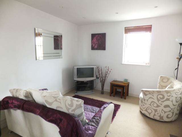  Image of 2 bedroom Flat to rent in Culverden Down Tunbridge Wells TN4 at Tunbridge Wells Kent High Brooms, TN4 9SB