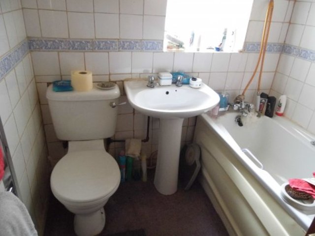  Image of 3 bedroom Terraced house for sale in Curbar Road Great Barr Birmingham B42 at Birmingham West Midlands Birmingham, B42 2AY