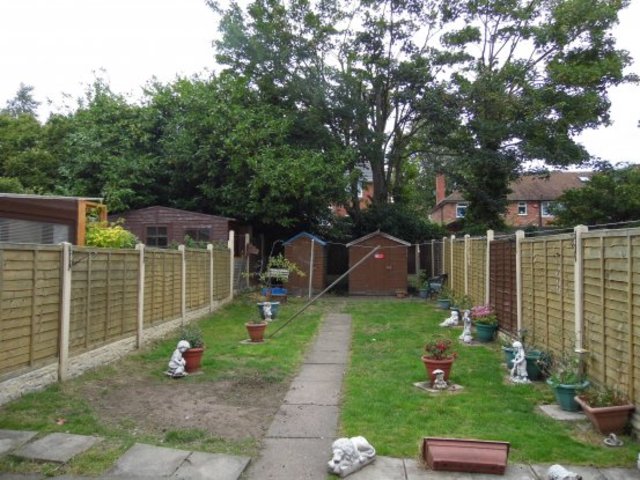  Image of 3 bedroom Terraced house for sale in Curbar Road Great Barr Birmingham B42 at Birmingham West Midlands Birmingham, B42 2AY