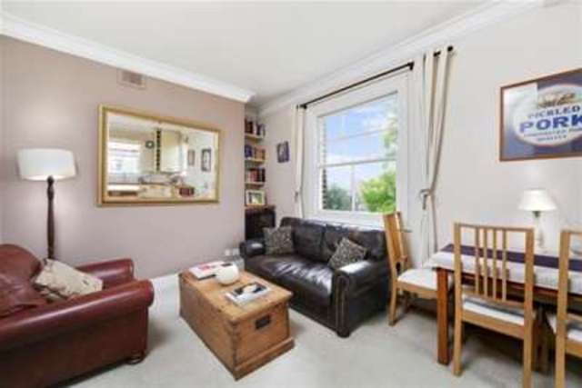  Image of 2 bedroom Flat to rent in Prince of Wales Drive London SW11 at London, SW11 4HP