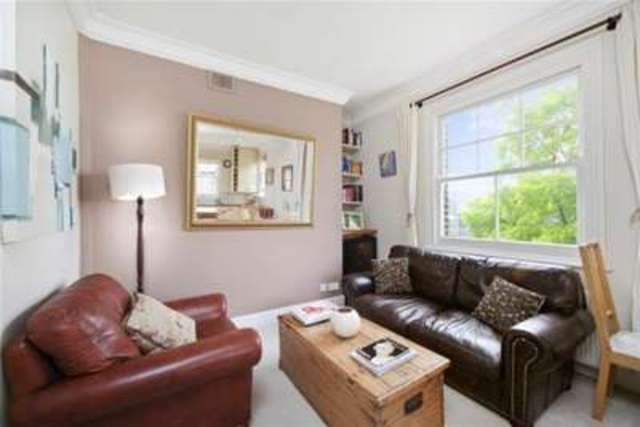  Image of 2 bedroom Flat to rent in Prince of Wales Drive London SW11 at London, SW11 4HP
