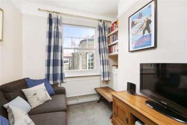  Image of 2 bedroom Flat to rent in Prince of Wales Drive London SW11 at London, SW11 4HP