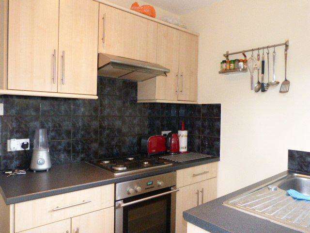  Image of 1 bedroom Flat to rent in Dafforne Road London SW17 at Dafforne Road  London, SW17 8TY