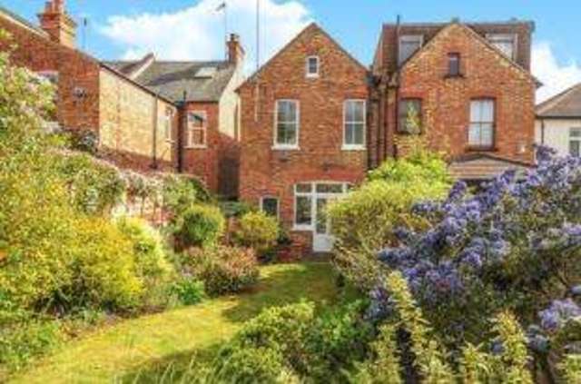  Image of 4 bedroom Semi-Detached house for sale in Daws Lane London NW7 at Mill Hill London Mill Hill, NW7 4SJ
