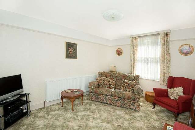 Image of 3 bedroom Detached house for sale in Derringstone Hill Barham Canterbury CT4 at Derringstone Hill  Barham, CT4 6QD