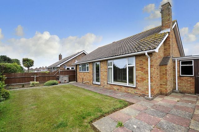  Image of 2 bedroom Bungalow for sale in Derwent Drive Goring-by-Sea Worthing BN12 at Derwent Drive  Goring-By-Sea, BN12 6LA