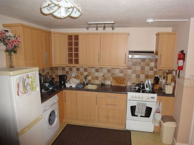  Image of 2 bedroom Flat to rent in Devondale Court Dawlish Warren Dawlish EX7 at Devondale Court DAWLISH WARREN Dawlish, EX7 0PN