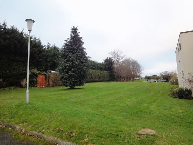 Image of 2 bedroom Flat to rent in Devondale Court Dawlish Warren Dawlish EX7 at Devondale Court DAWLISH WARREN Dawlish, EX7 0PN