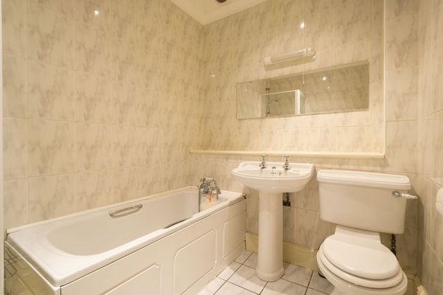  Image of 2 bedroom Flat to rent in Eastway Maghull Liverpool L31 at Eastway  Maghull, L31 6EQ