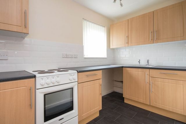  Image of 1 bedroom Flat to rent in Cygnus Gardens Dibden Southampton SO45 at Cygnus Gardens Dibden Southampton, SO45 5UH