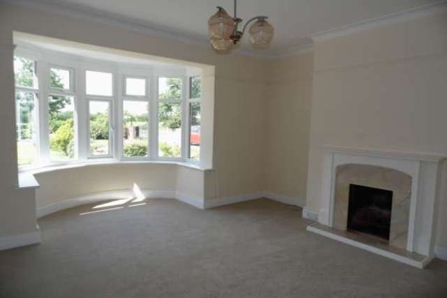  Image of 3 bedroom Semi-Detached house to rent in Doncaster Road Askern Doncaster DN6 at DONCASTER ROAD ASKERN DONCASTER, DN6 9JD