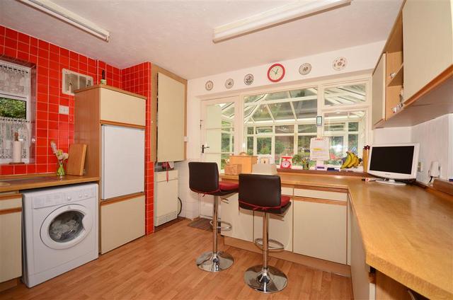  Image of 2 bedroom Bungalow for sale in Downs Road Istead Rise Gravesend DA13 at Istead Rise Kent Gravesend, DA13 9HD