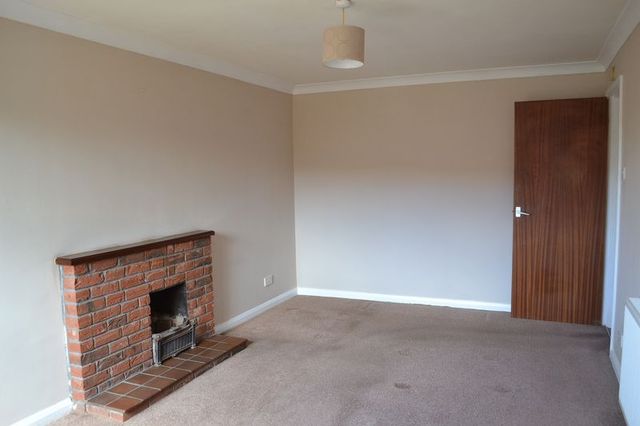  Image of 3 bedroom Detached house to rent in Drayton Street Swadlincote DE11 at Drayton Street  Swadlincote, DE11 8LB