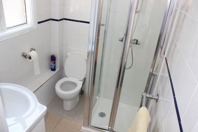  Image of 2 bedroom Flat to rent in Drayton Waye Harrow HA3 at Drayton Waye  Harrow, HA3 0BT