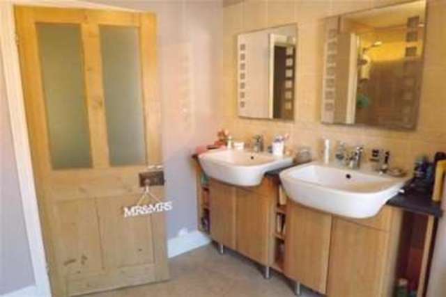  Image of 2 bedroom Detached house to rent in Duckworth Road St. Thomas Exeter EX2 at Exeter, EX2 9BP