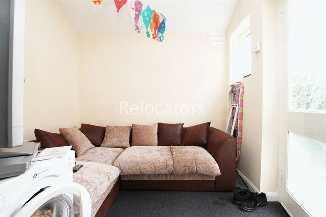  Image of 4 bedroom Terraced house to rent in Dunelm Street London E1 at Dunelm Street  London, E1 0QQ
