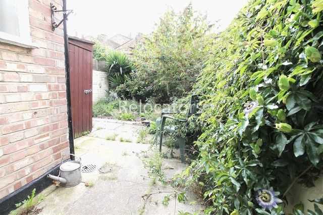  Image of 4 bedroom Terraced house to rent in Dunelm Street London E1 at Dunelm Street  London, E1 0QQ