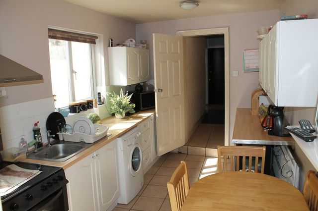  Image of 1 bedroom Flat for sale in Durants Road Enfield EN3 at Durants Road Ponders End Enfield, EN3 7AN
