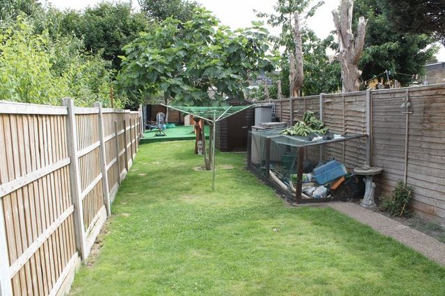  Image of 1 bedroom Flat for sale in Durants Road Enfield EN3 at Durants Road Ponders End Enfield, EN3 7AN