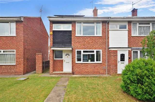  Image of 3 bedroom Semi-Detached house for sale in Durants Walk Wickford SS12 at Wickford Essex Wickford, SS12 9DD