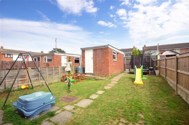 Image of 3 bedroom Semi-Detached house for sale in Durants Walk Wickford SS12 at Wickford Essex Wickford, SS12 9DD