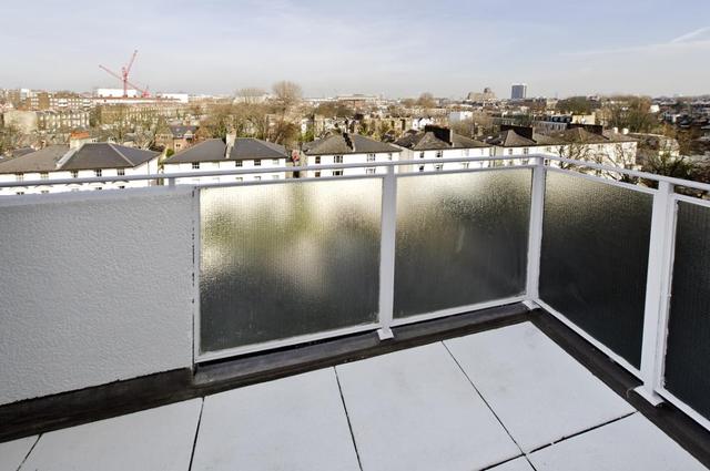  Image of 2 bedroom Flat for sale in Warwick Gardens London W14 at Durrels House  28 - 46 Warwick Gardens, W14 8QB