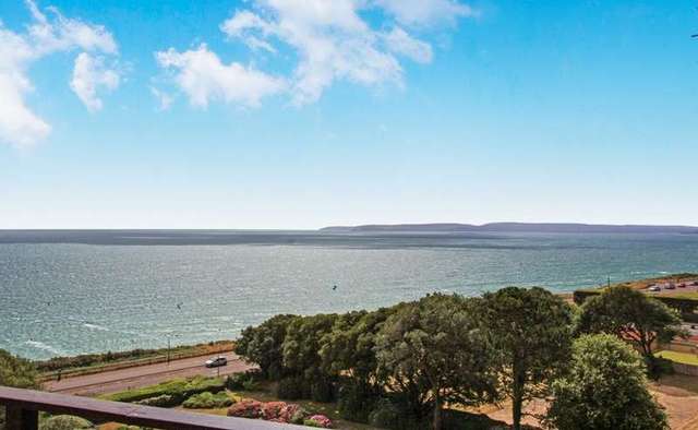  Image of 3 bedroom Flat for sale in Manor Road Bournemouth BH1 at Manor Road East Cliff Bournemouth, BH1 3EJ