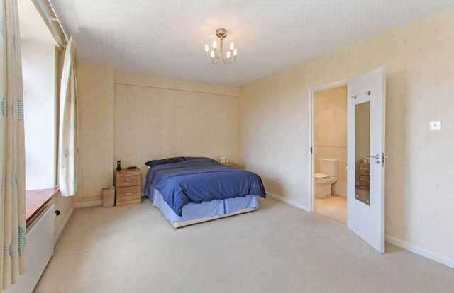  Image of 3 bedroom Flat for sale in Manor Road Bournemouth BH1 at Manor Road East Cliff Bournemouth, BH1 3EJ