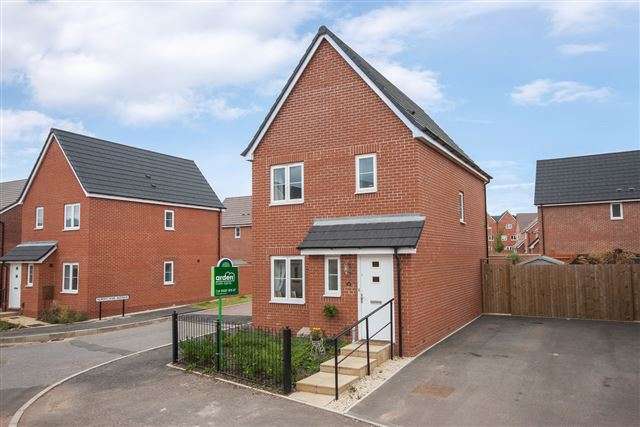  Image of 3 bedroom Detached house for sale in Cofton Park Drive Rednal Birmingham B45 at East Works Drive  Cofton Hackett, B45 8GS