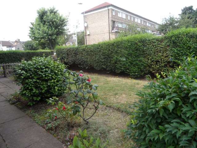  Image of 3 bedroom Semi-Detached house to rent in Eastbourne Road London E6 at Eastbourne Road East Ham London, E6 6AU