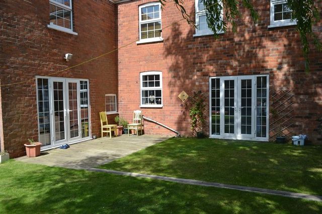  Image of 4 bedroom Detached house for sale in Eastfield Road Barton-upon-Humber DN18 at Eastfield Road  Barton-Upon-Humber, DN18 6AW