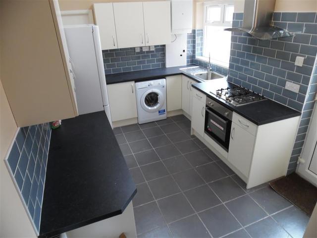  Image of 4 bedroom Detached house to rent in Edgbaston Road Moseley Birmingham B12 at Edgbaston Road  BIRMINGHAM, B12 9PB