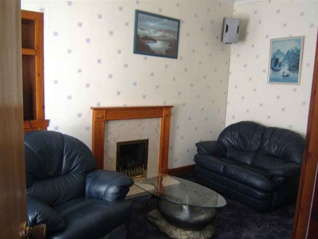  Image of 2 bedroom Terraced house to rent in Edinburgh Road Bathgate EH48 at Bathgate West Lothian West Lothian, EH48 1BA