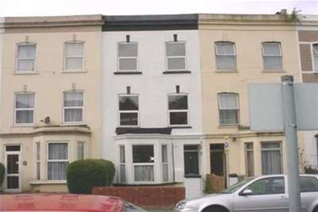  Image of 2 bedroom Flat to rent in Elgin Road Addiscombe Croydon CR0 at Croydon, CR0 6XD