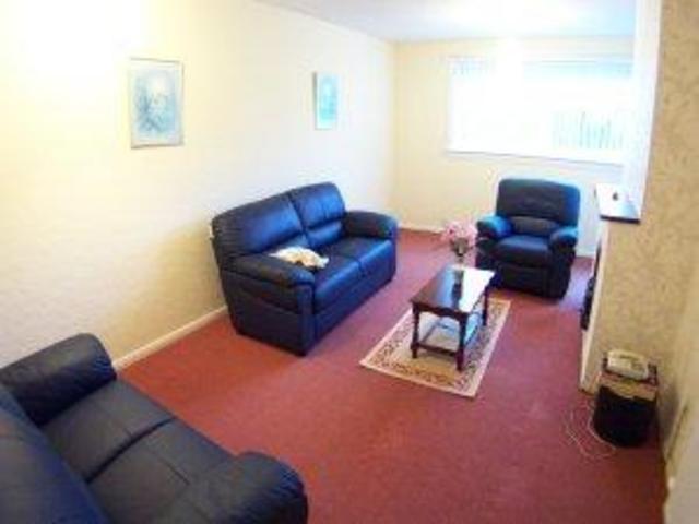 Image of 2 bedroom Flat to rent in Elphinstone Place Govan Glasgow G51 at Govan Glasgow Glasgow, G51 2NG