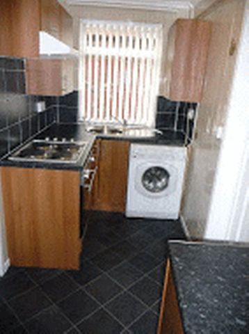  Image of 1 bedroom Flat to rent in Stannington Grove Heaton Newcastle upon Tyne NE6 at Stannington Grove Heaton Newcastle Upon Tyne, NE6 5AE