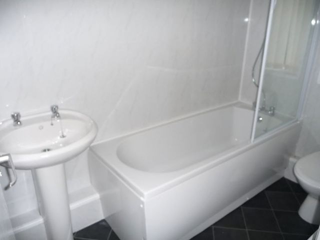  Image of 1 bedroom Flat to rent in Stannington Grove Heaton Newcastle upon Tyne NE6 at Stannington Grove Heaton Newcastle Upon Tyne, NE6 5AE